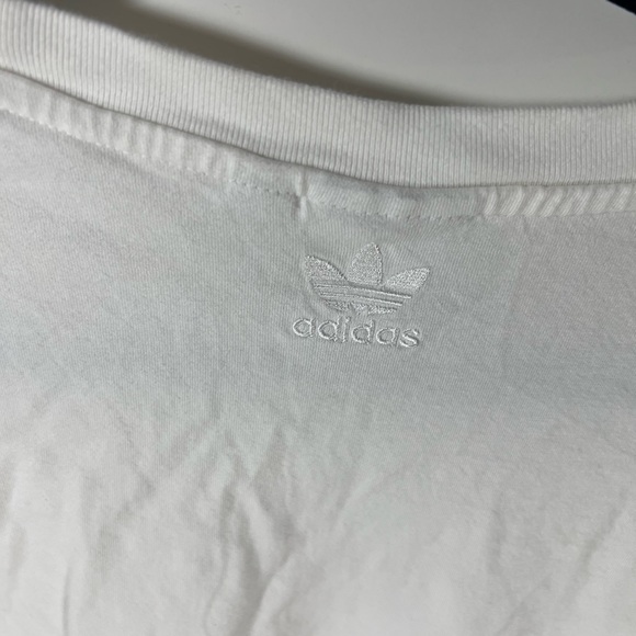 Adidas Strawberry Graphic Tee size XL extra large - Picture 5 of 6